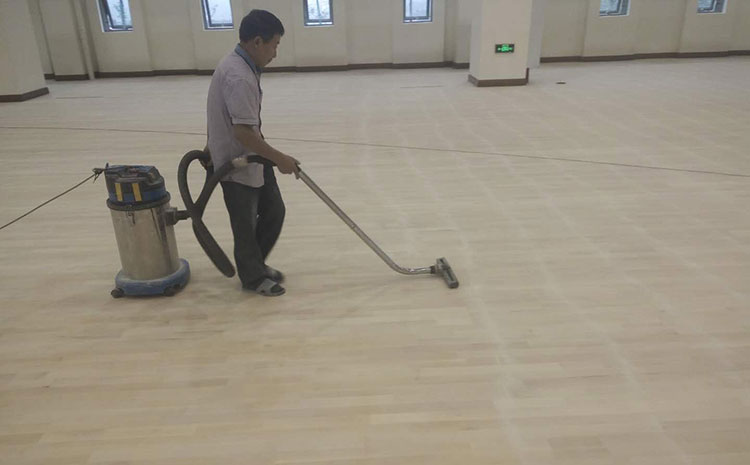 楓樺木籃球場實木地板怎么維修？