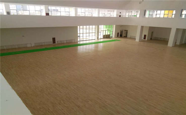 松木運(yùn)動體育地板市場價(jià)格表